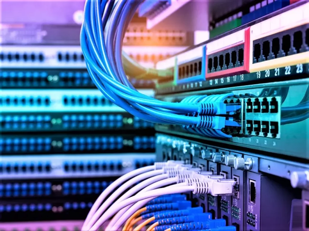 Soporte de red empresarial y conectividad para empresas con infraestructura TI